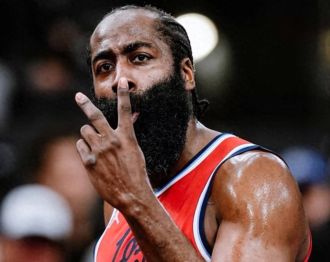 哈登快船夺冠路：唯有抱紧这棵 “大树”，旁人难成可靠助力